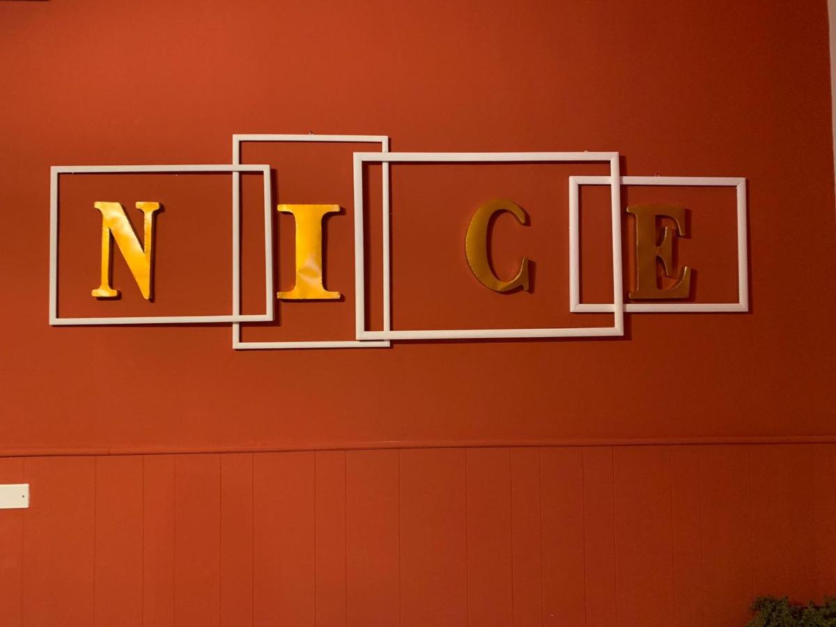 וירג'יו Hotel Nice מראה חיצוני תמונה