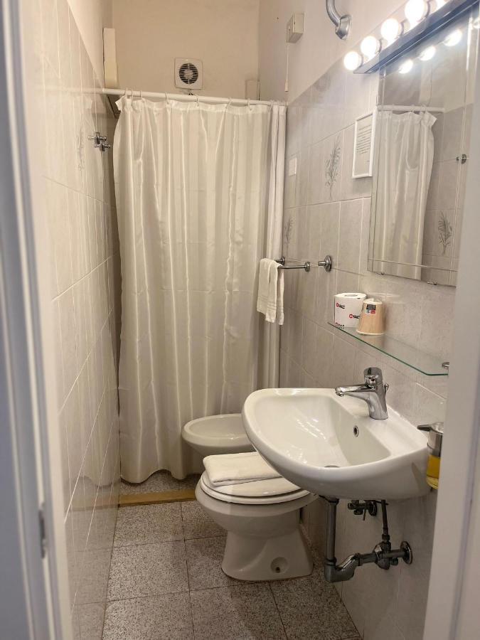 וירג'יו Hotel Nice מראה חיצוני תמונה